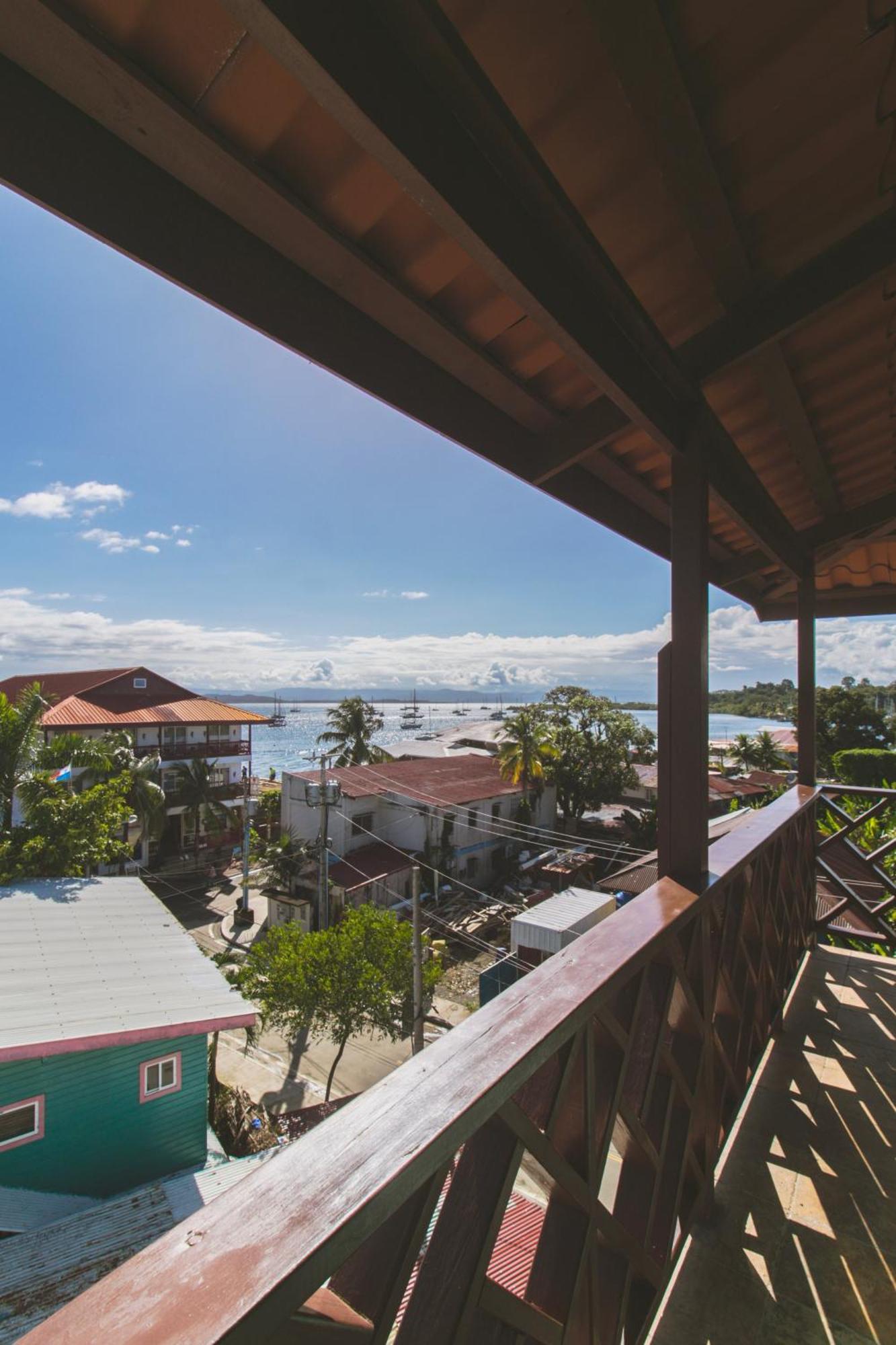 Hotel Palma Royale Bocas del Toro Exterior photo