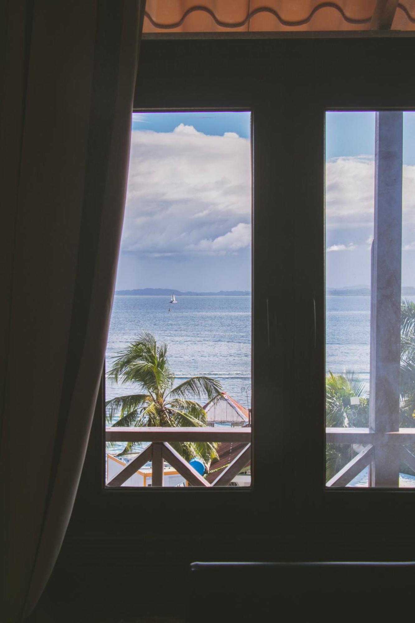 Hotel Palma Royale Bocas del Toro Exterior photo