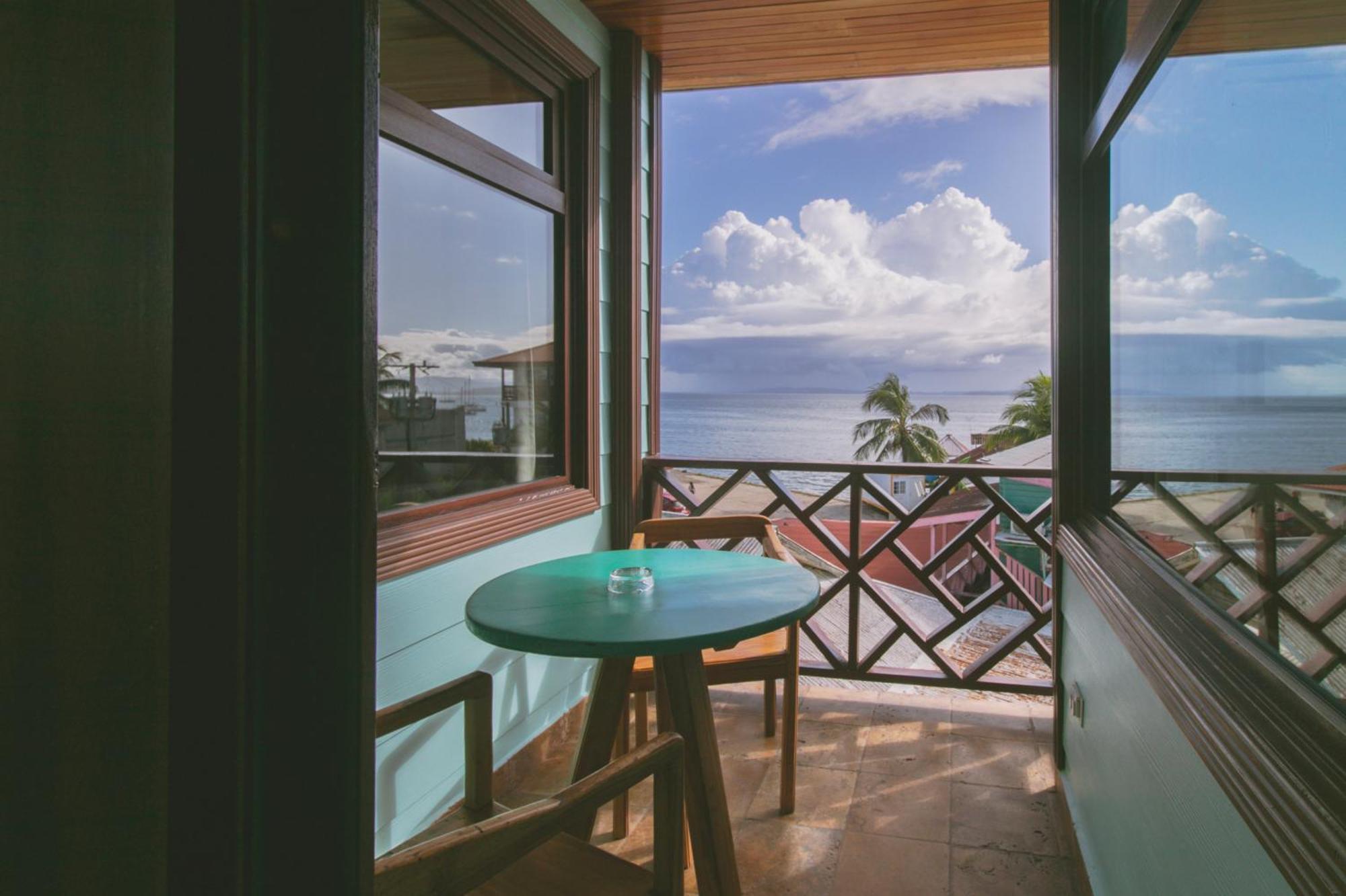 Hotel Palma Royale Bocas del Toro Exterior photo